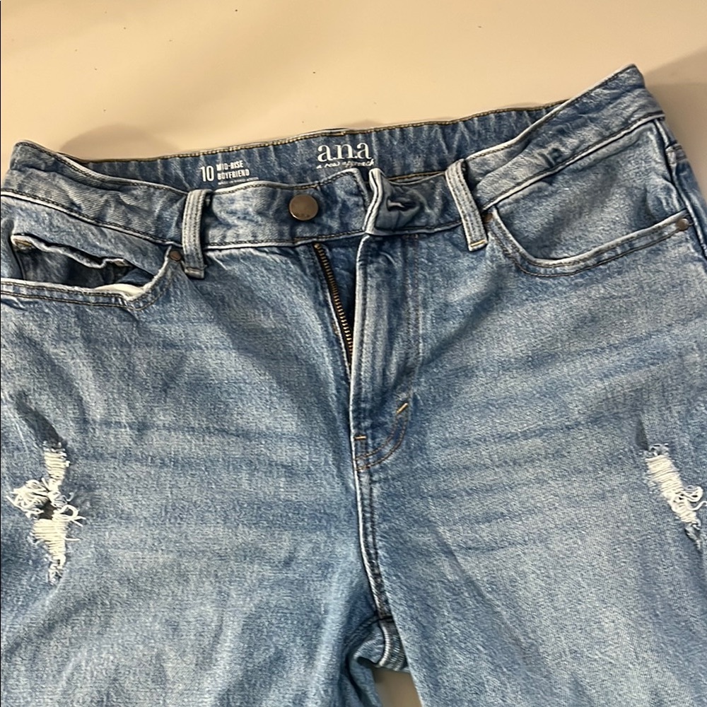 a.n.a Women's Light Blue Ripped Boyfriend Jeans